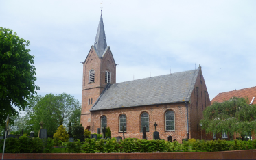 Bild der Kirche in Amorf